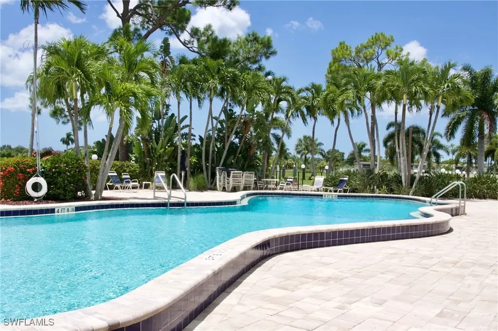 216 Palm Drive Naples FL 34112