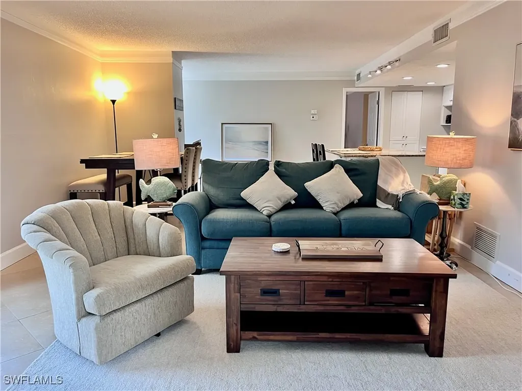 216 Palm Drive Naples FL 34112
