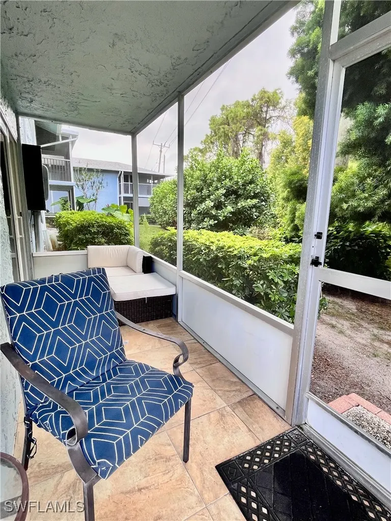 216 Palm Drive Naples FL 34112