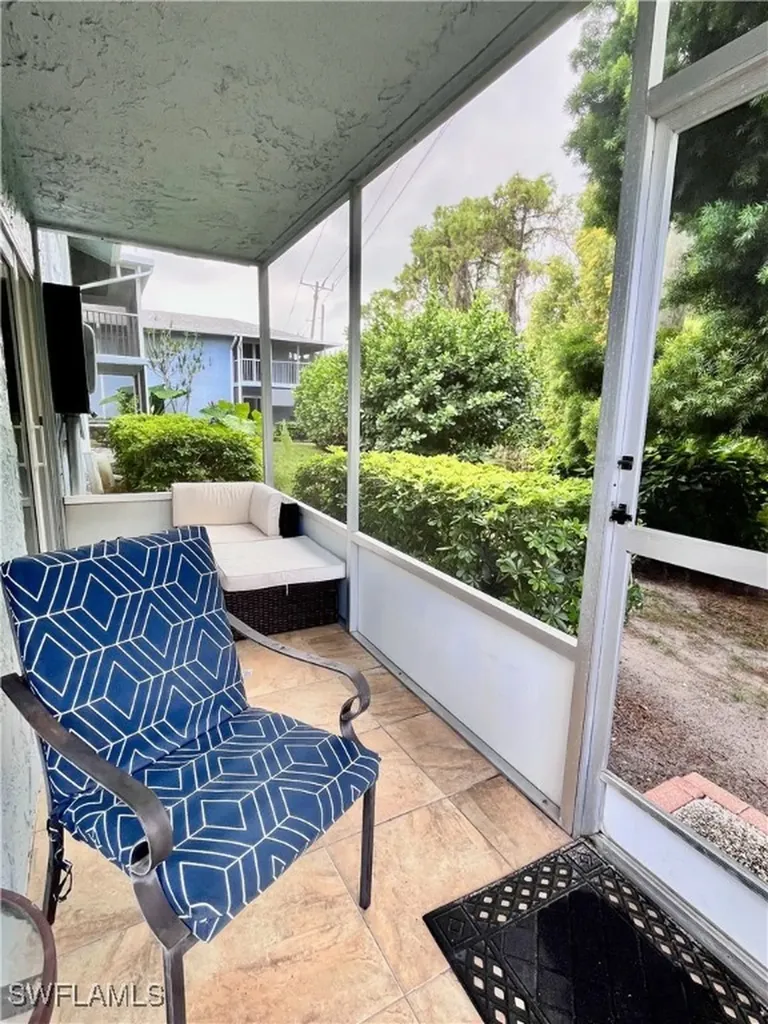 216 Palm Drive Naples FL 34112