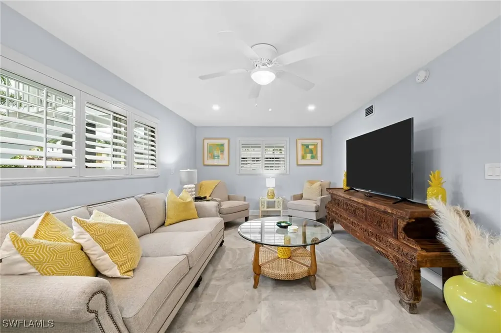 1605 Chesapeake Avenue Naples FL 34102