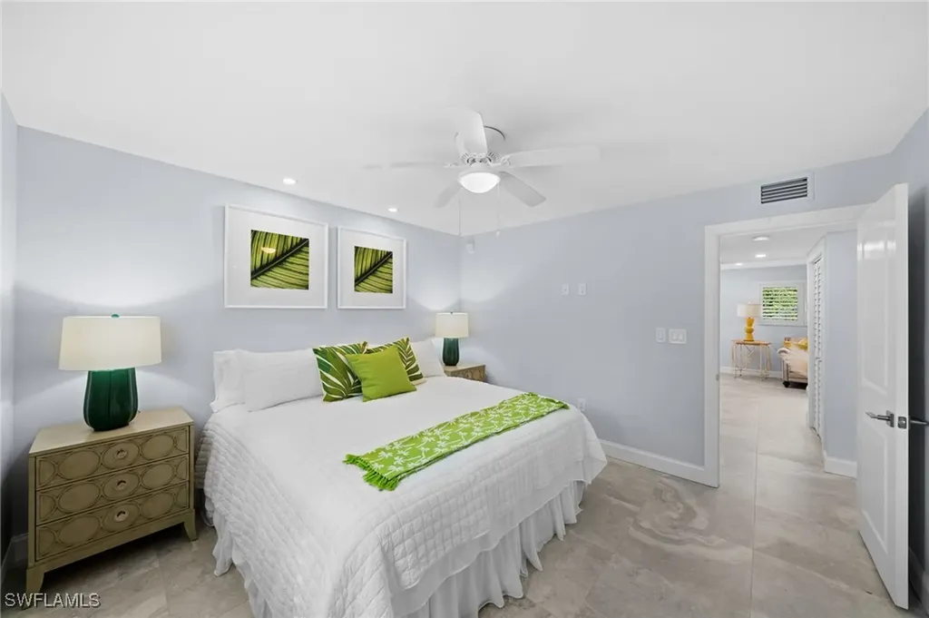 1605 Chesapeake Avenue Naples FL 34102