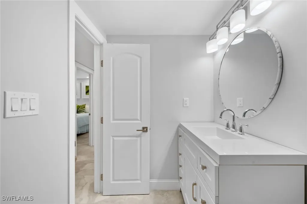 1605 Chesapeake Avenue Naples FL 34102