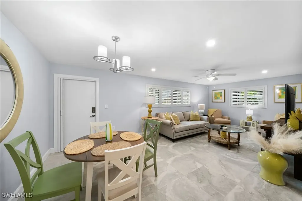 1605 Chesapeake Avenue Naples FL 34102