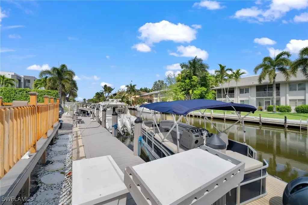 1605 Chesapeake Avenue Naples FL 34102