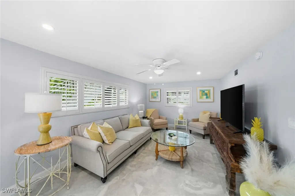 1605 Chesapeake Avenue Naples FL 34102