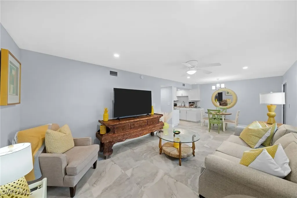 1605 Chesapeake Avenue Naples FL 34102