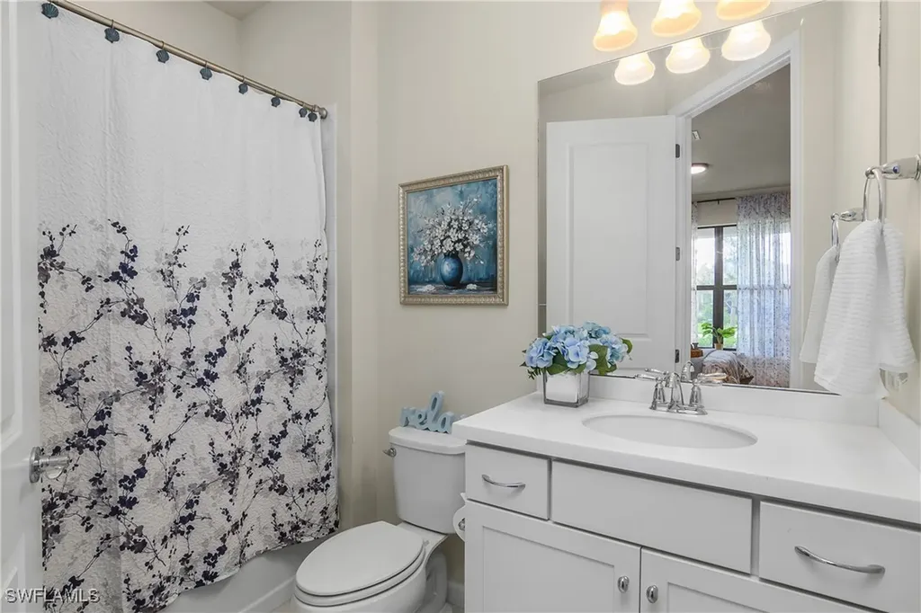 17628 Kinzie Lane Estero FL 33928