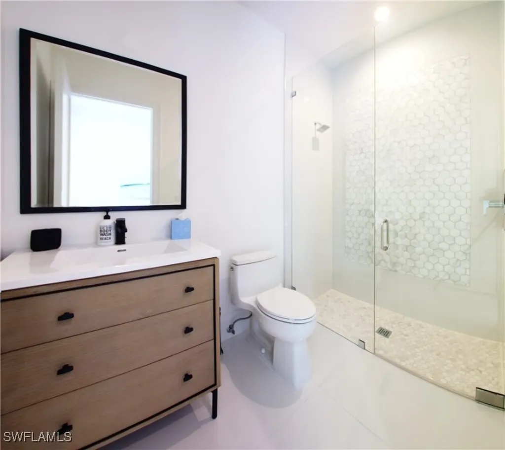 700 Wedge Drive Naples FL 34103