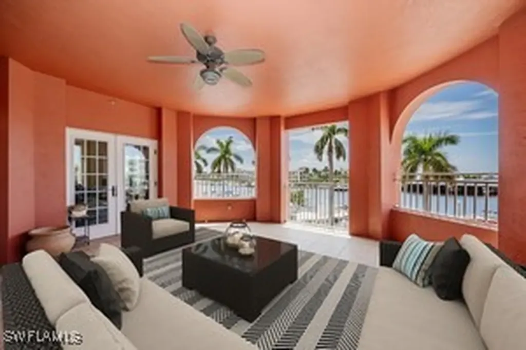 451 Bayfront Place Naples FL 34102