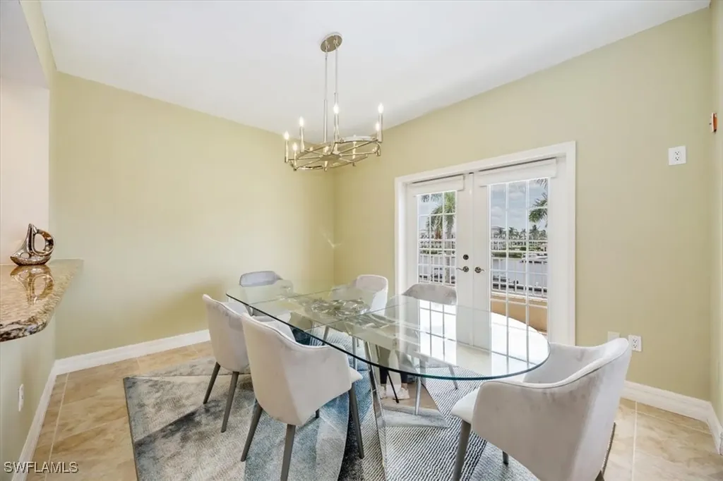 451 Bayfront Place Naples FL 34102