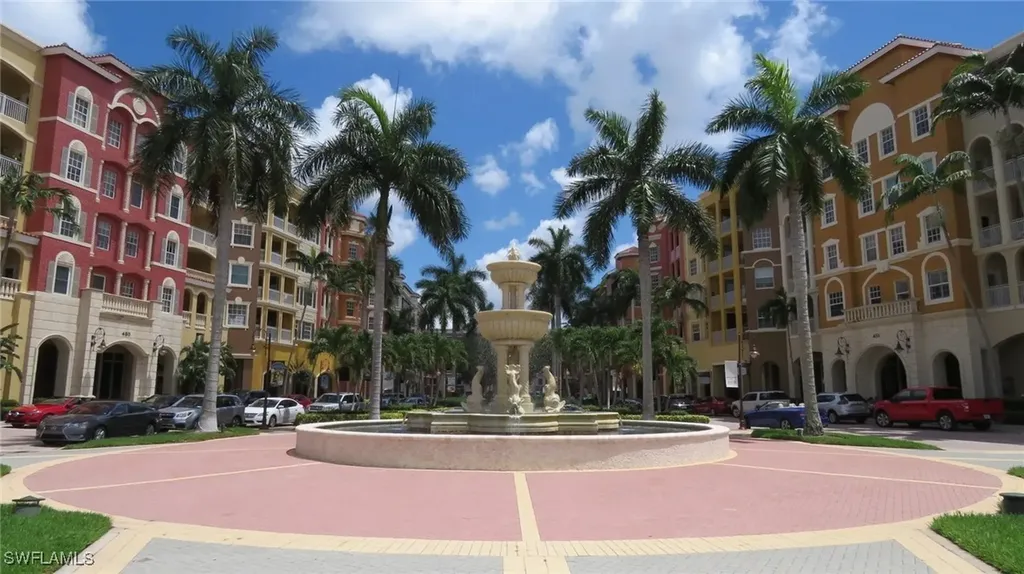 451 Bayfront Place Naples FL 34102