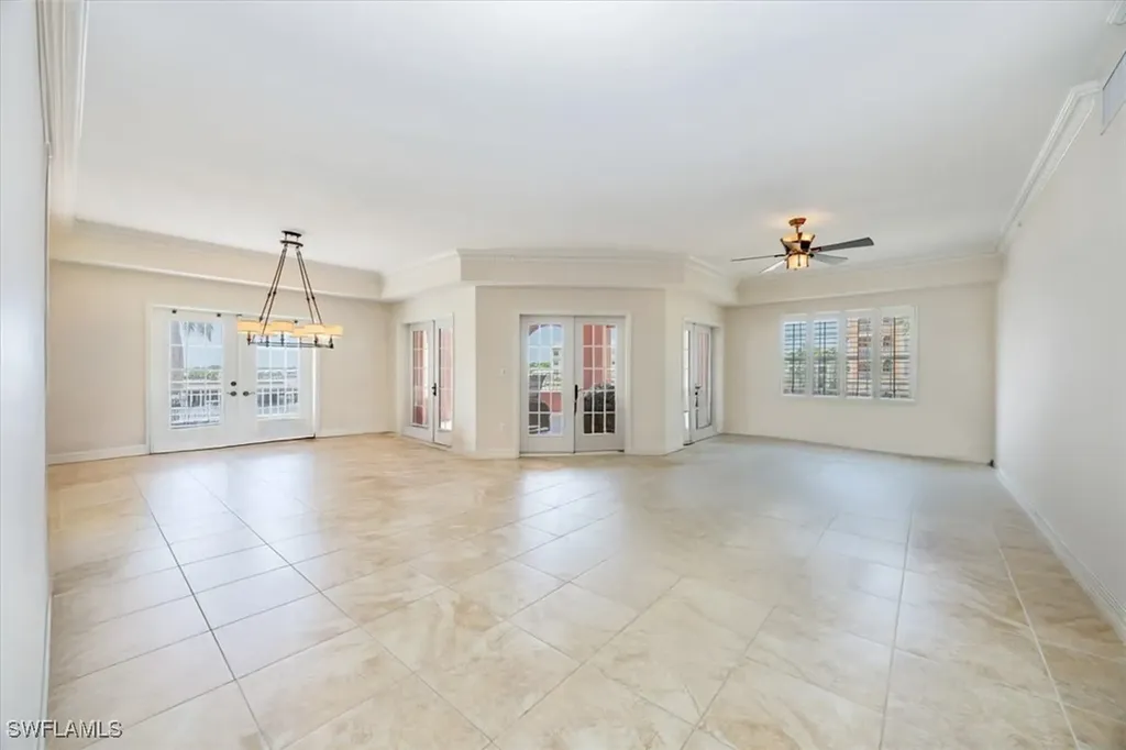 451 Bayfront Place Naples FL 34102