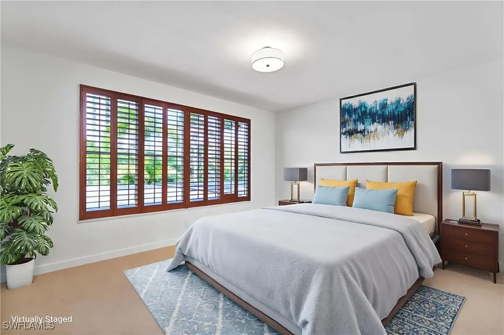 8169 Via Vecchia Naples FL 34108