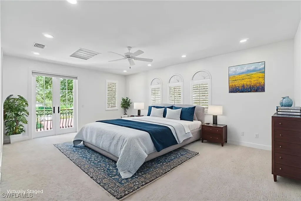 8169 Via Vecchia Naples FL 34108