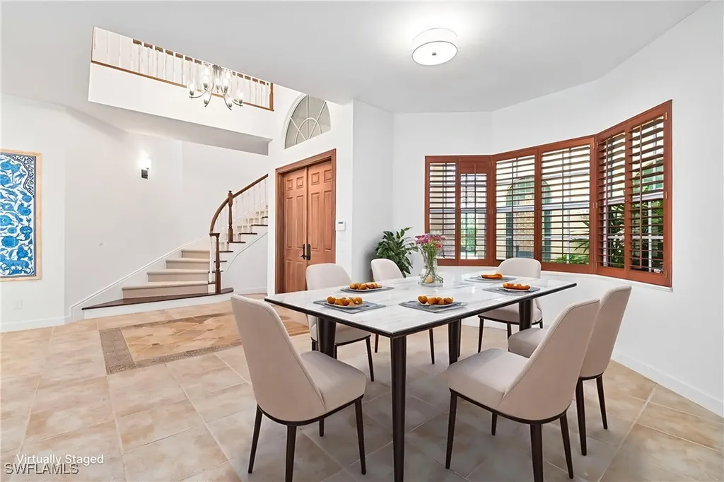8169 Via Vecchia Naples FL 34108