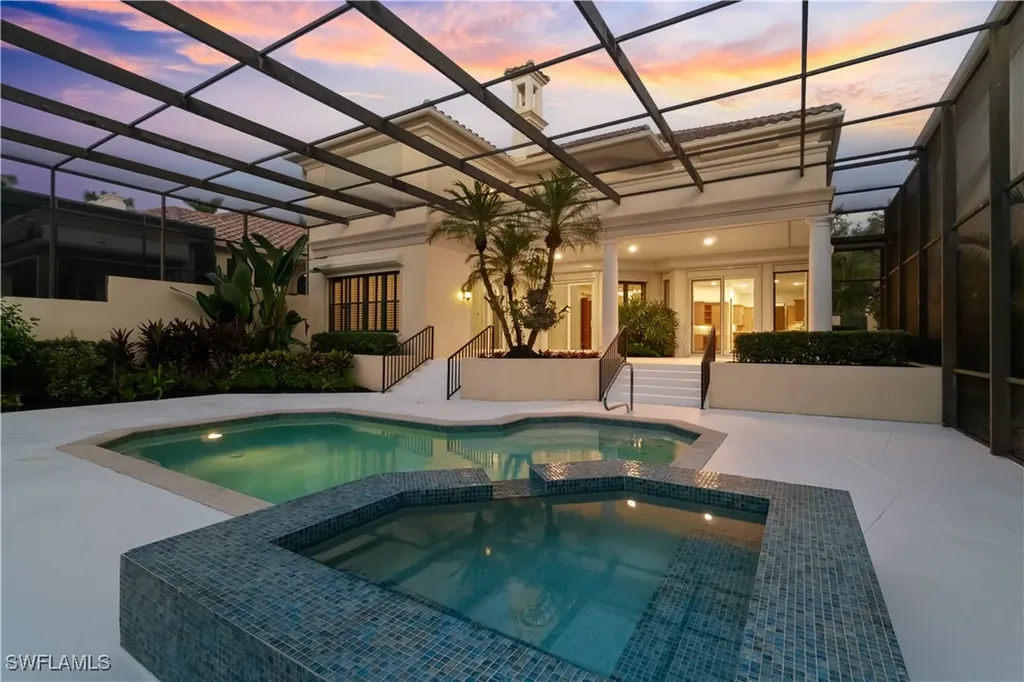 8169 Via Vecchia Naples FL 34108