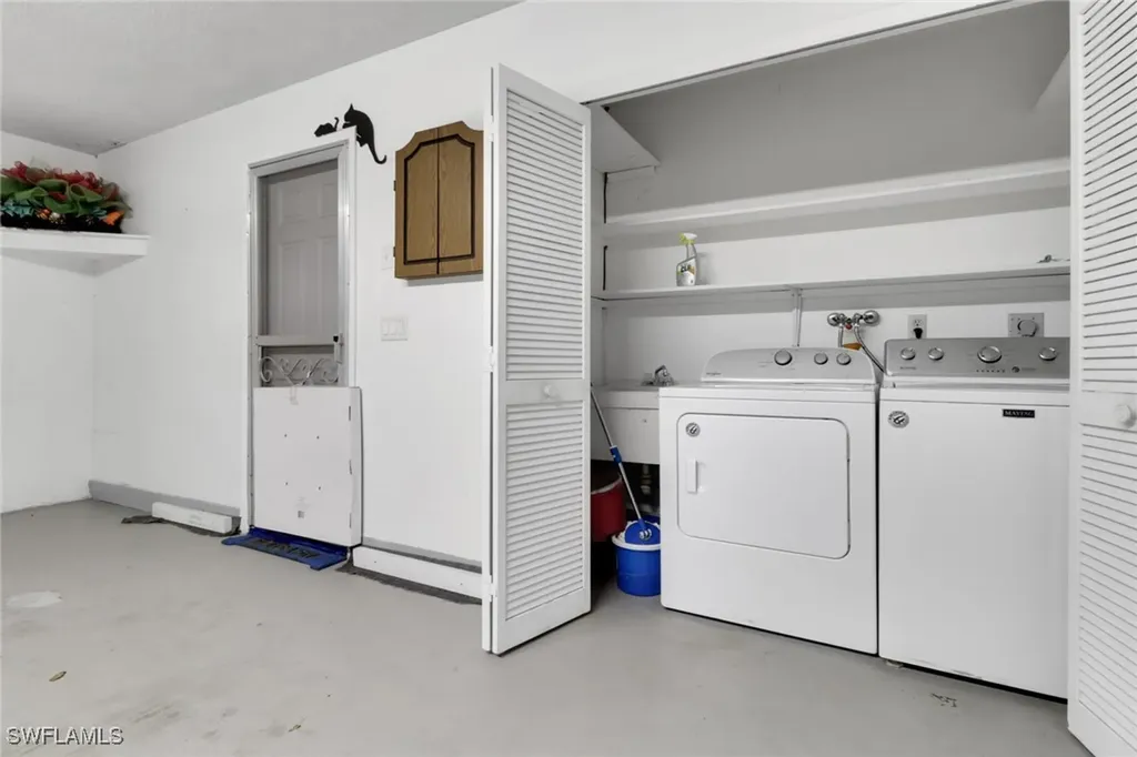 7032 Cedarhurst Drive Fort Myers FL 33919
