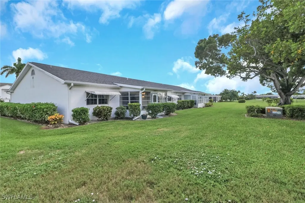 7032 Cedarhurst Drive Fort Myers FL 33919