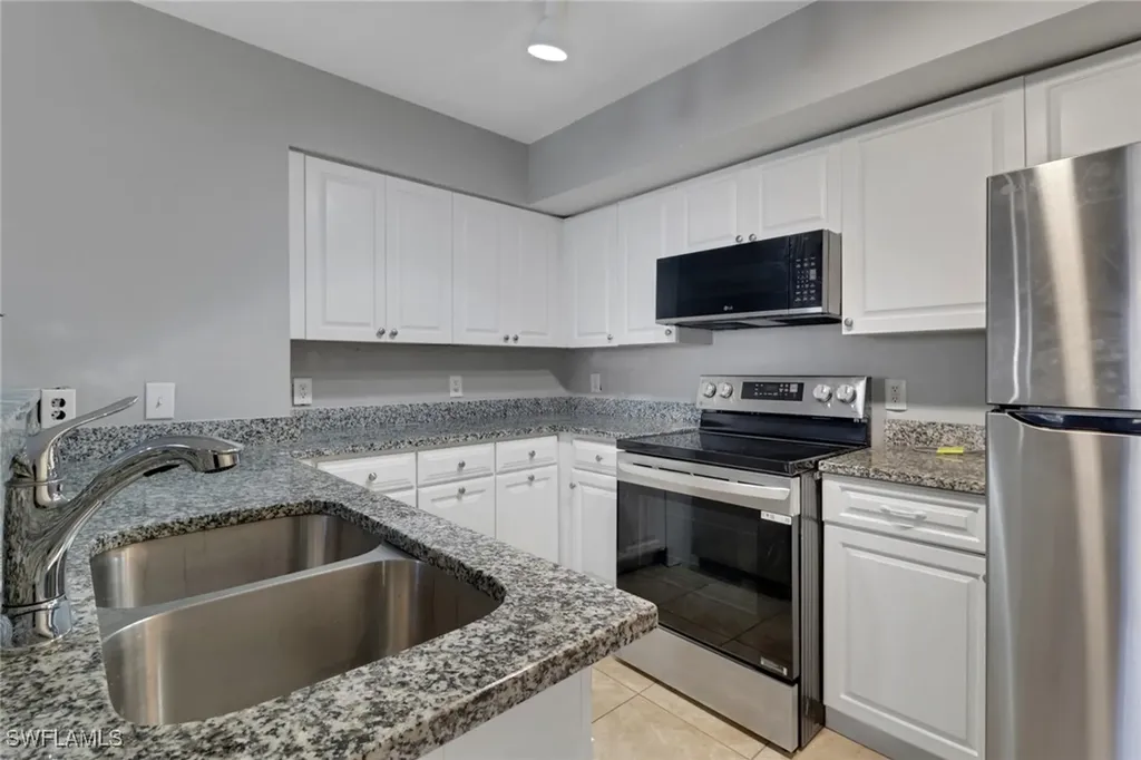8659 River Homes Lane Bonita Springs FL 34135