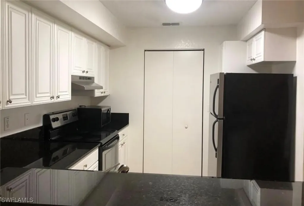 8255 Ibis Club Drive Naples FL 34104