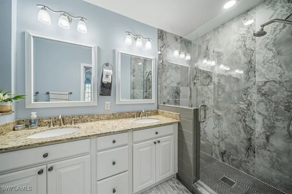 3029 Driftwood Way Naples FL 34109