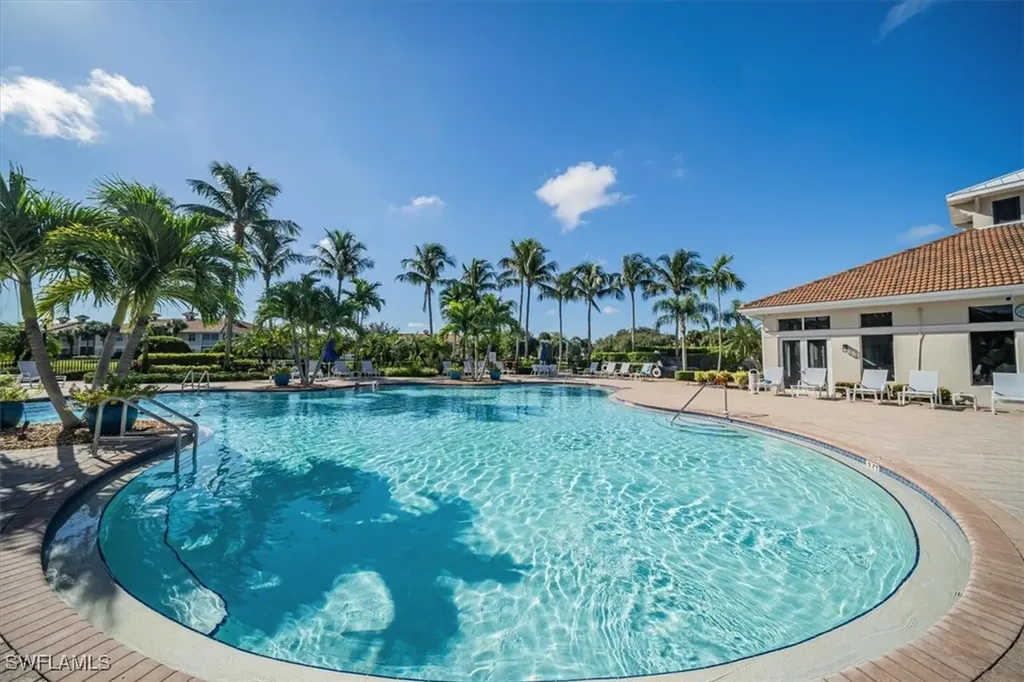 3029 Driftwood Way Naples FL 34109