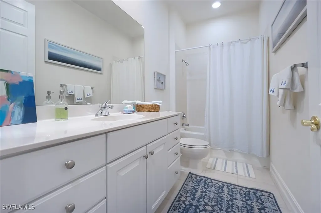 4740 Stratford Court Naples FL 34105