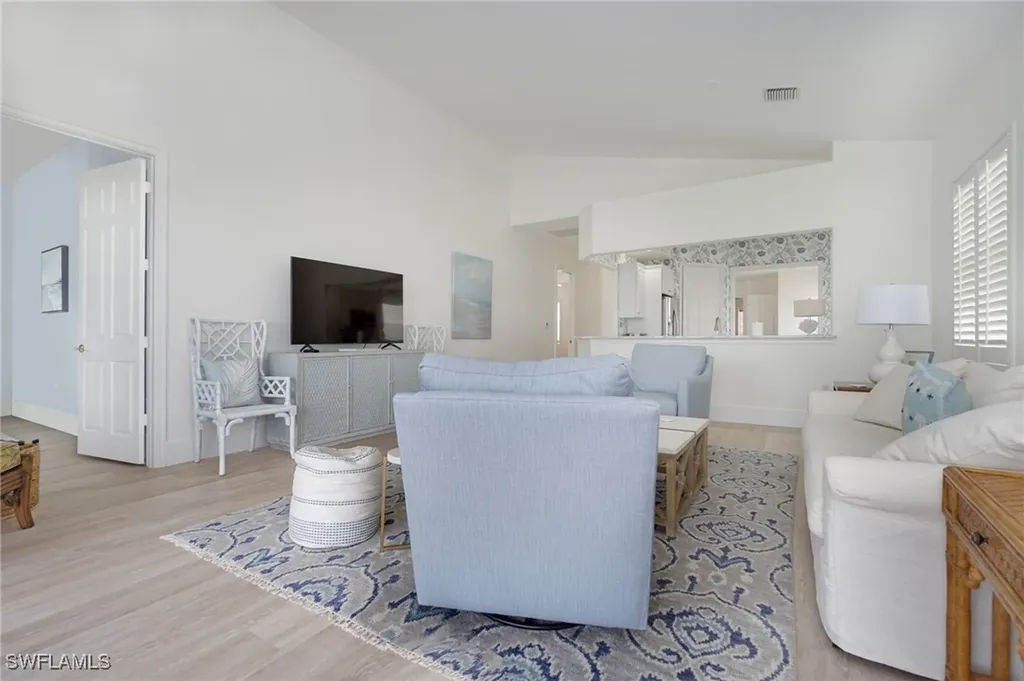 4740 Stratford Court Naples FL 34105