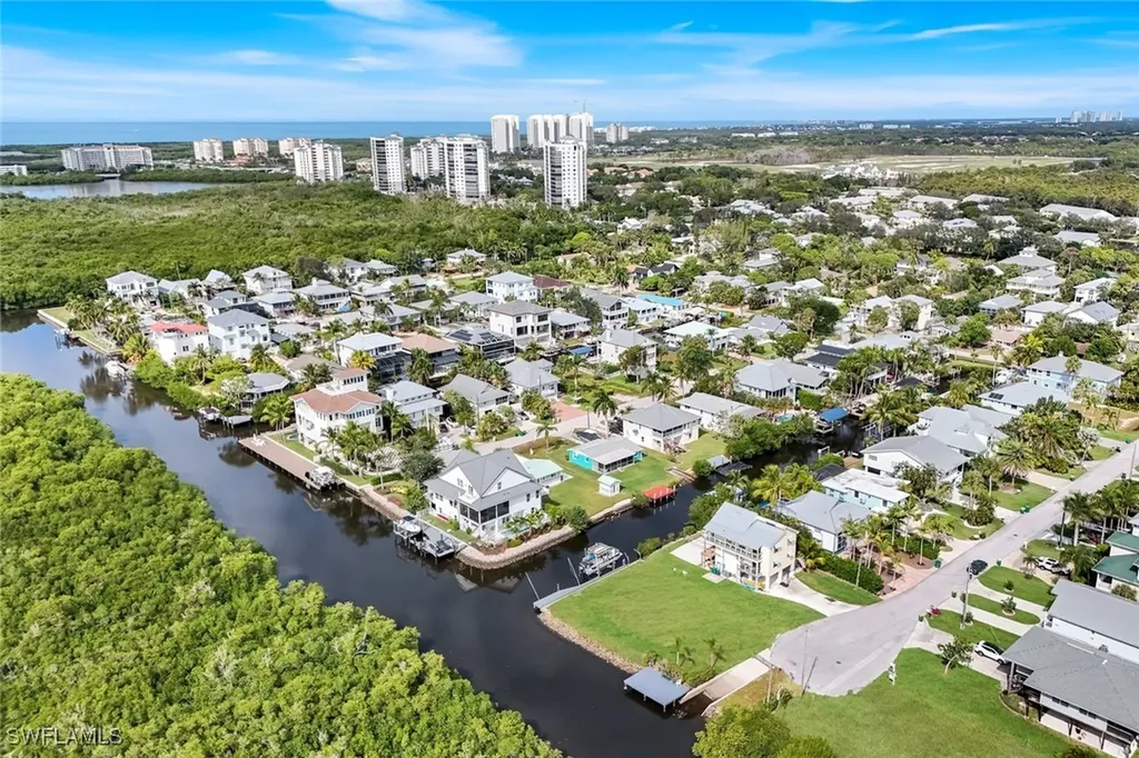 1277 Grand Canal Drive Naples FL 34110