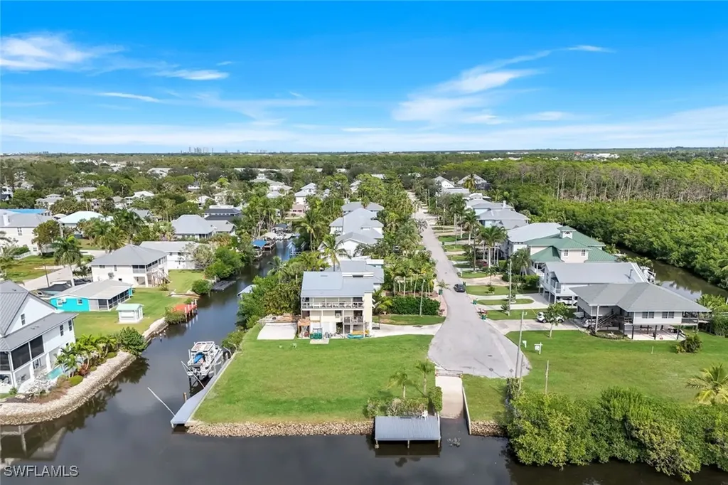 1277 Grand Canal Drive Naples FL 34110