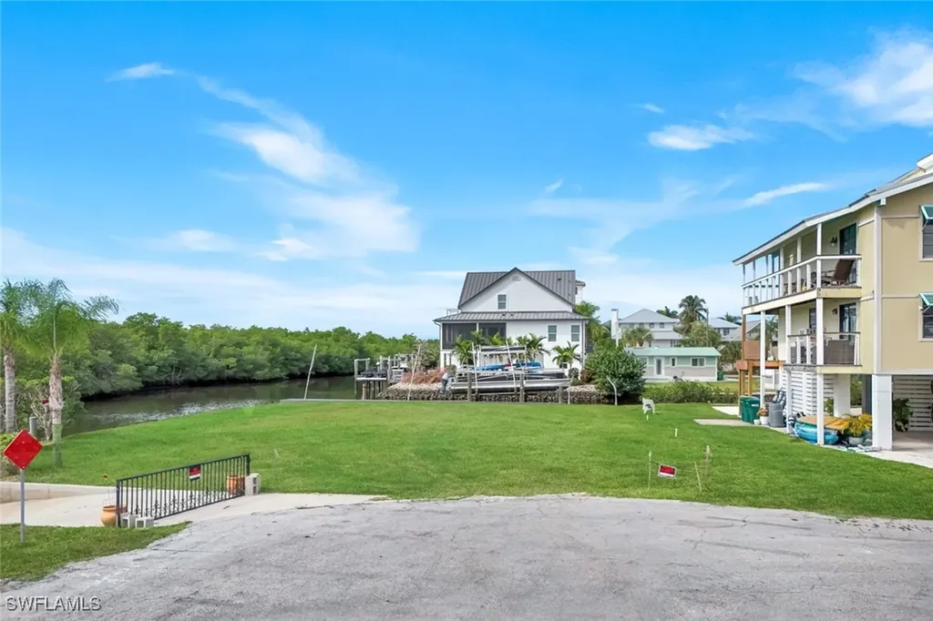 1277 Grand Canal Drive Naples FL 34110