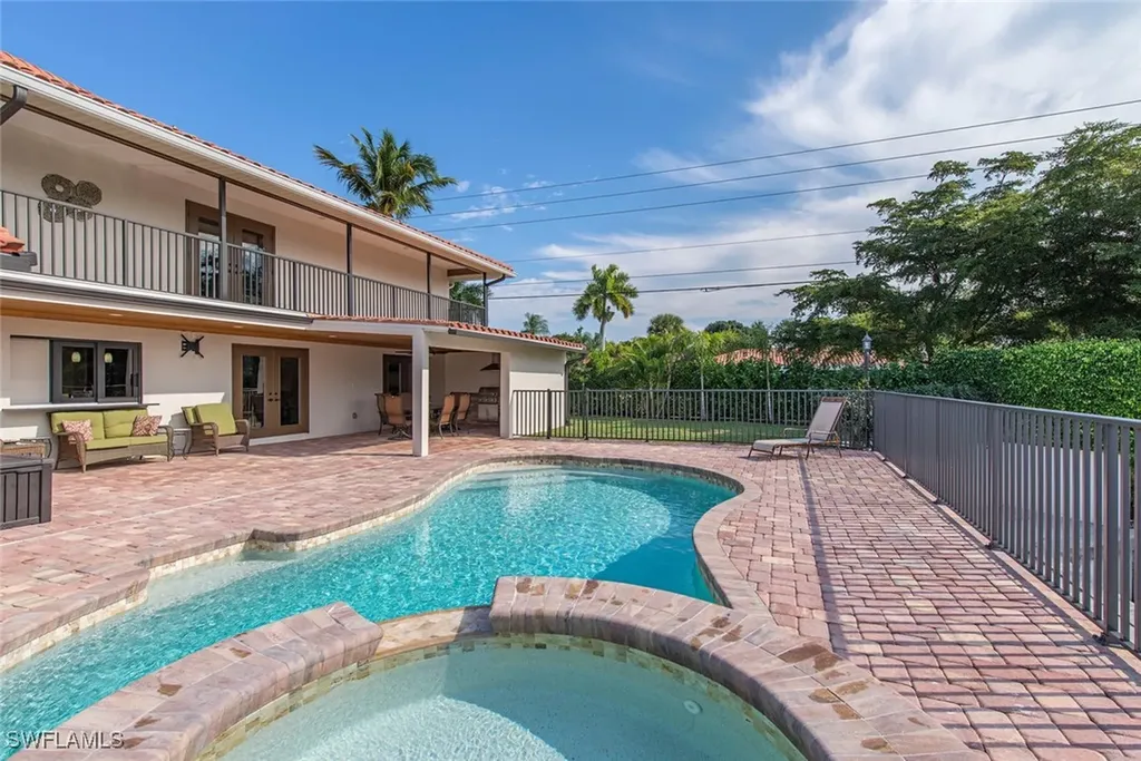 496 Flamingo Avenue Naples FL 34108