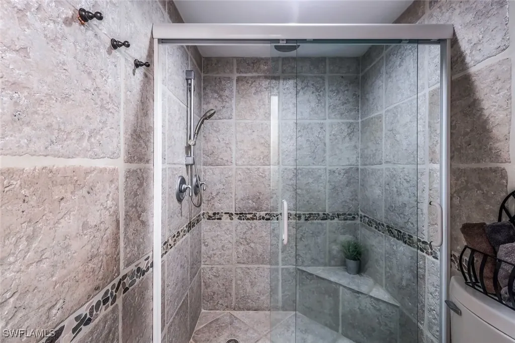 723 Willowhead Drive Naples FL 34103