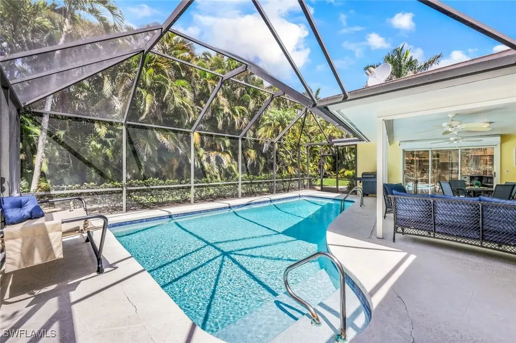 723 Willowhead Drive Naples FL 34103