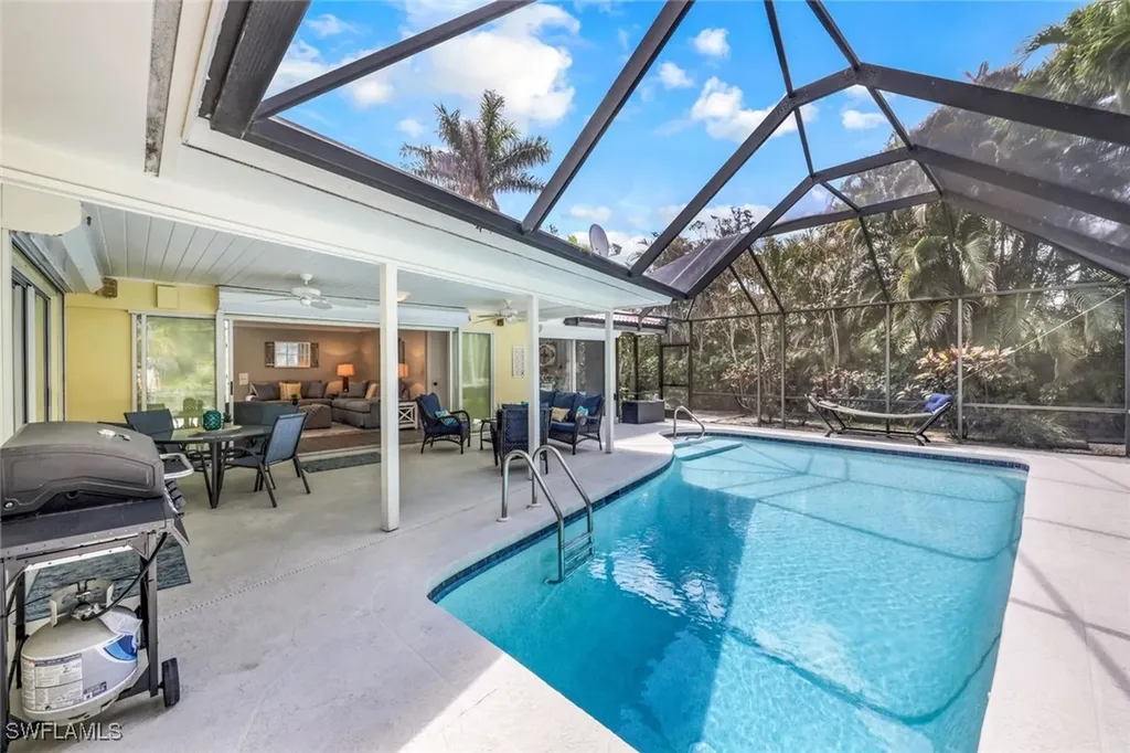 723 Willowhead Drive Naples FL 34103