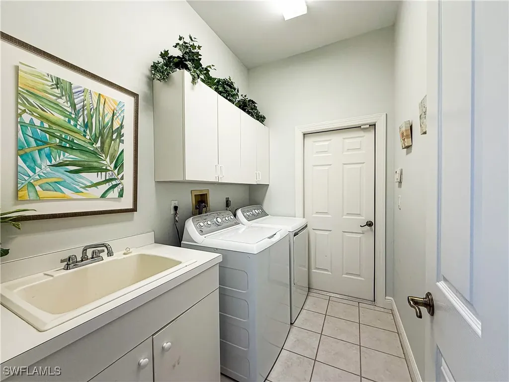 516 Eagle Creek Drive Naples FL 34113
