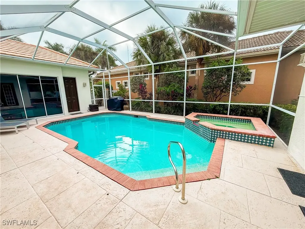 516 Eagle Creek Drive Naples FL 34113