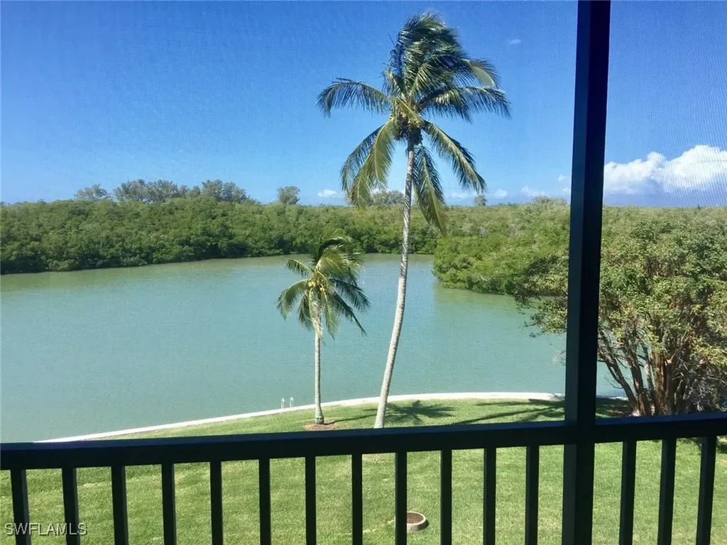 15 Bluebill Avenue Naples FL 34108