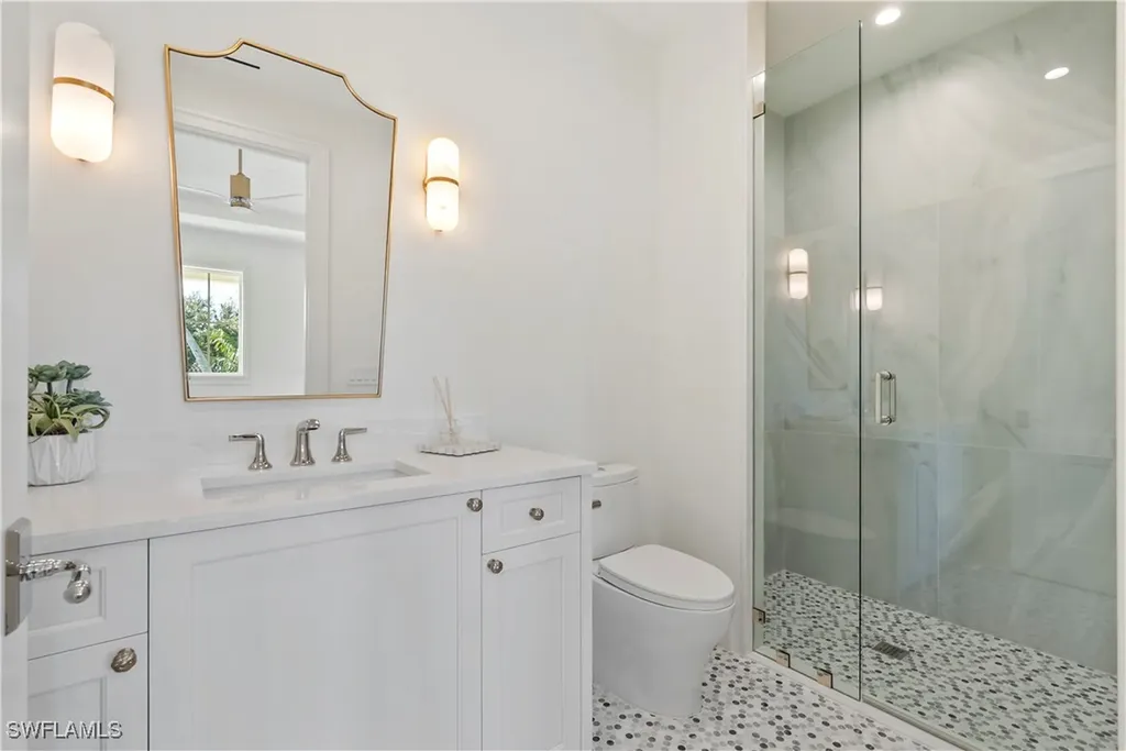 285 Central Avenue Naples FL 34102