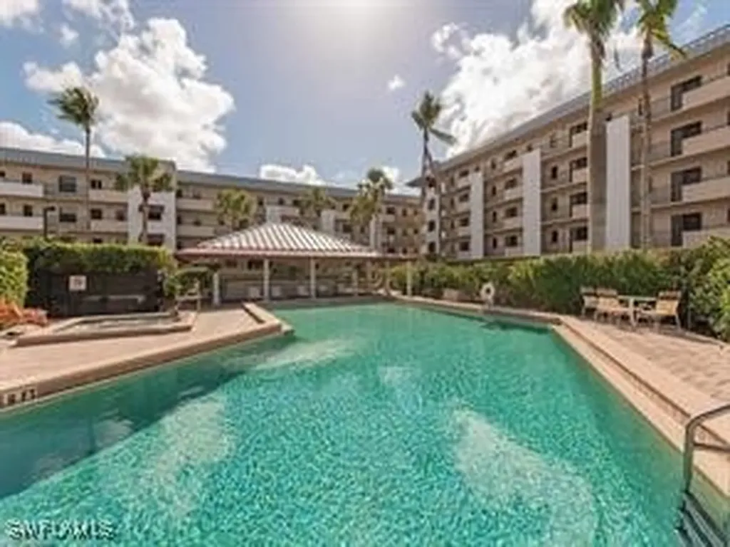 805 River Point Drive Naples FL 34102