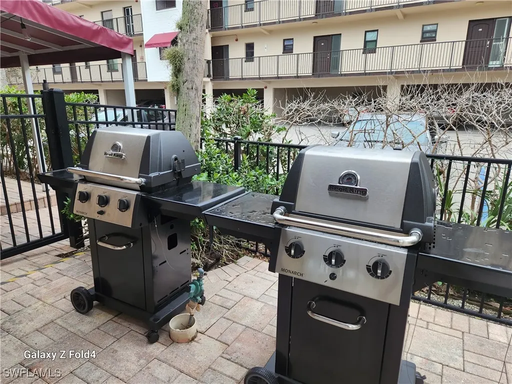 805 River Point Drive Naples FL 34102