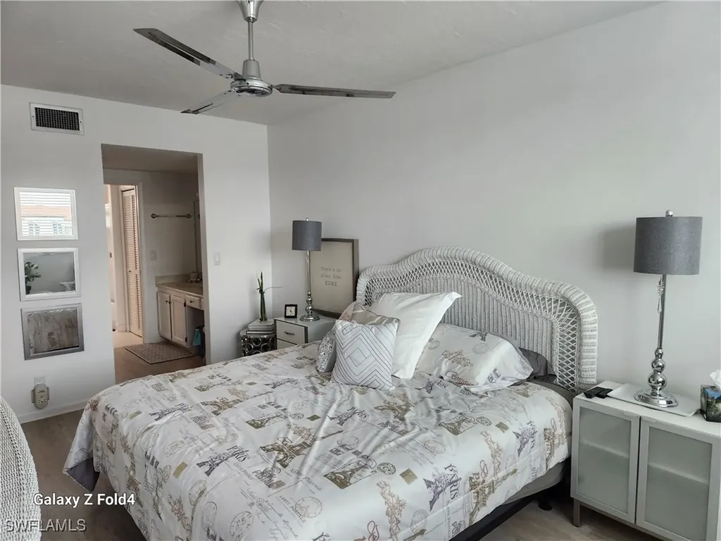 805 River Point Drive Naples FL 34102