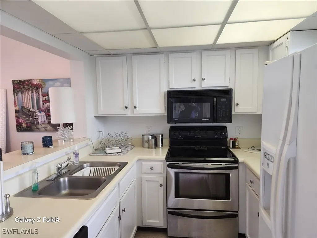 805 River Point Drive Naples FL 34102