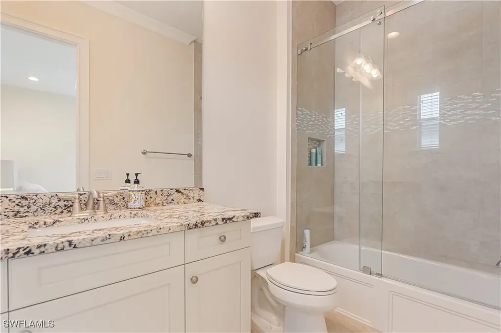 6424 Pembroke Way Naples FL 34113