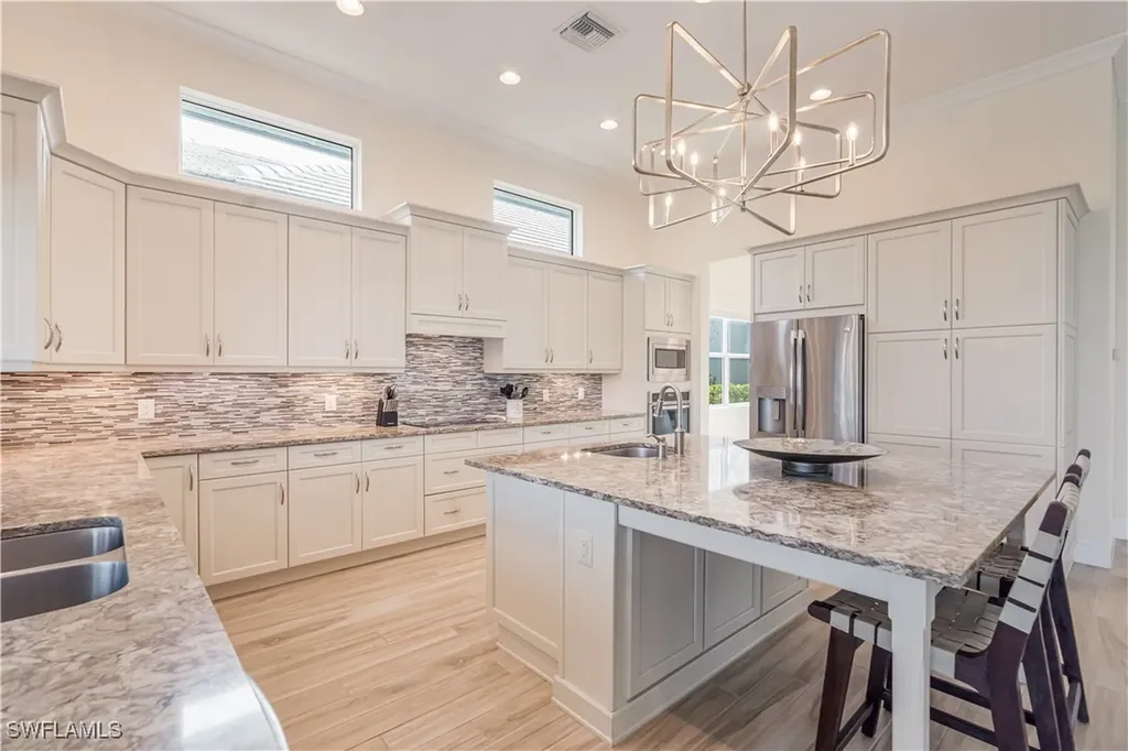 6424 Pembroke Way Naples FL 34113