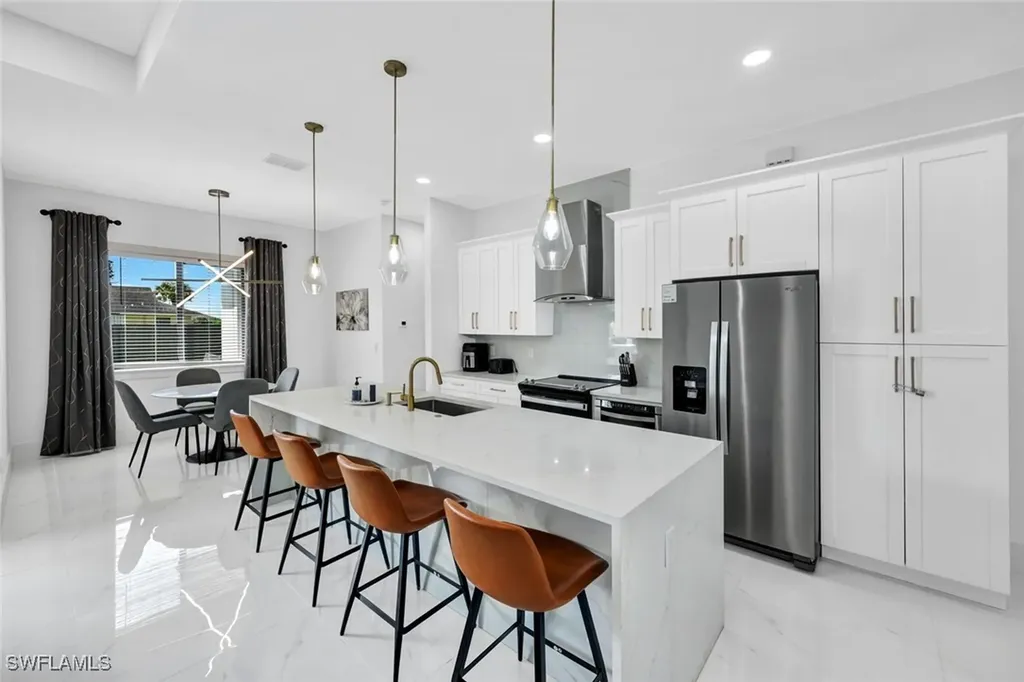 636 NE 8th Terrace Cape Coral FL 33909