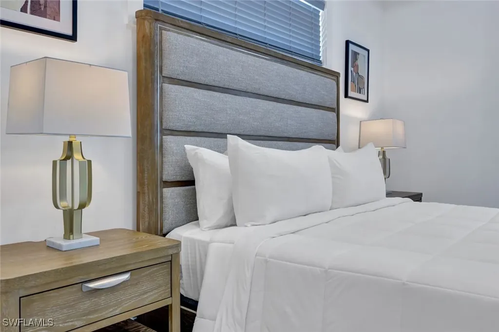 636 NE 8th Terrace Cape Coral FL 33909