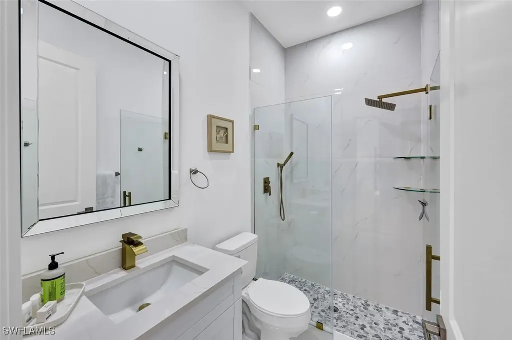 636 NE 8th Terrace Cape Coral FL 33909