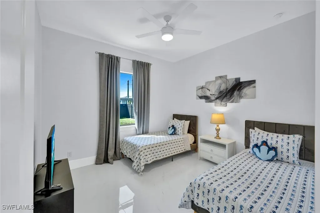 636 NE 8th Terrace Cape Coral FL 33909